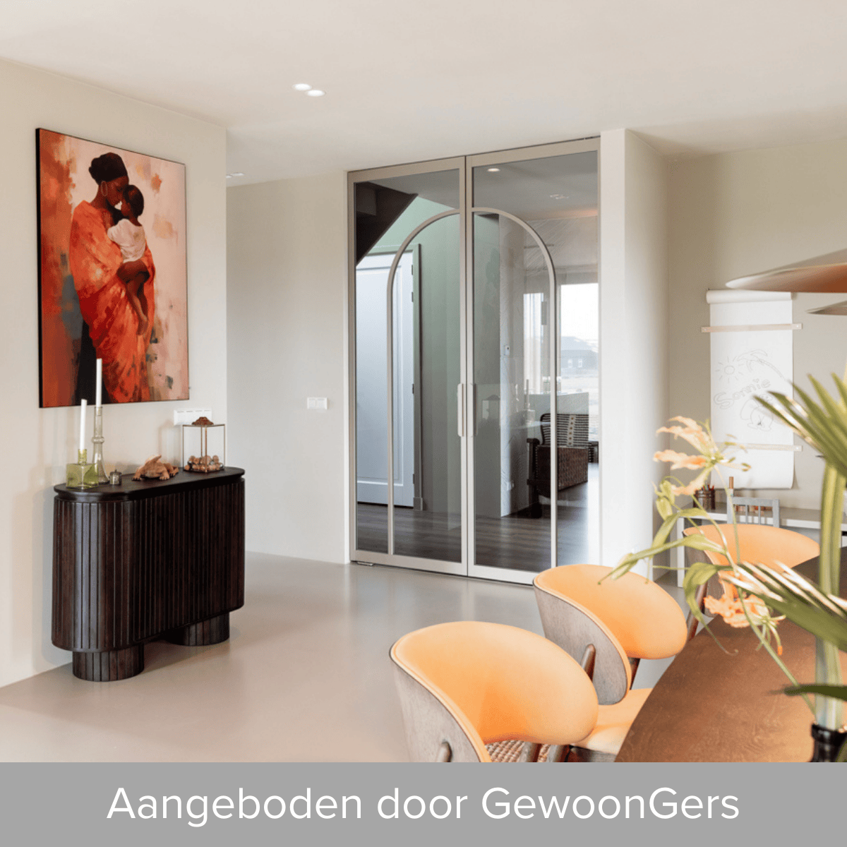 Stalen deuren met ronde vormen zijn een hit. Ontdek hoe deze elegante eyecatchers je interieur extra karakter geven.