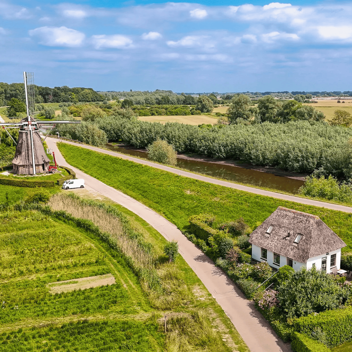 Funda-parel: Hollandser wordt het niet in dit schilderachtige molenhuis