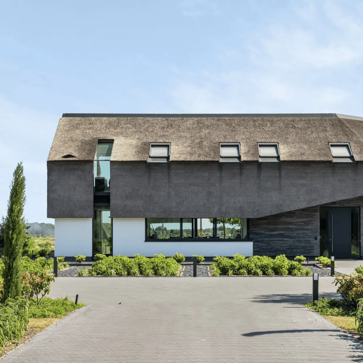 Funda-parel: modern landelijke villa met een waanzinnig uitzicht en zoutwaterzwembad